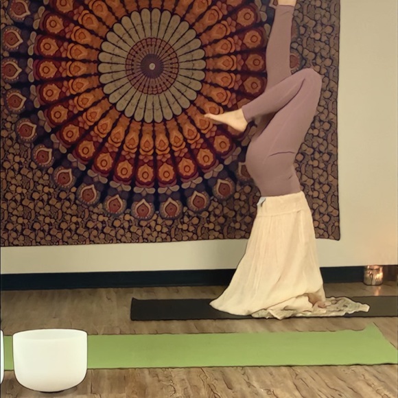 Meet your Posher, Lauren - Picture 1 of 1